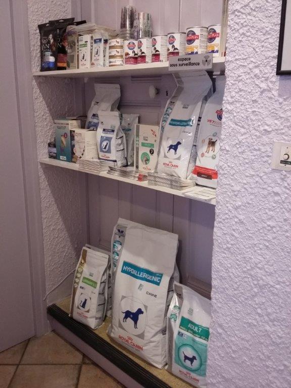 Vente d'aliments pour les animaux de compagnie